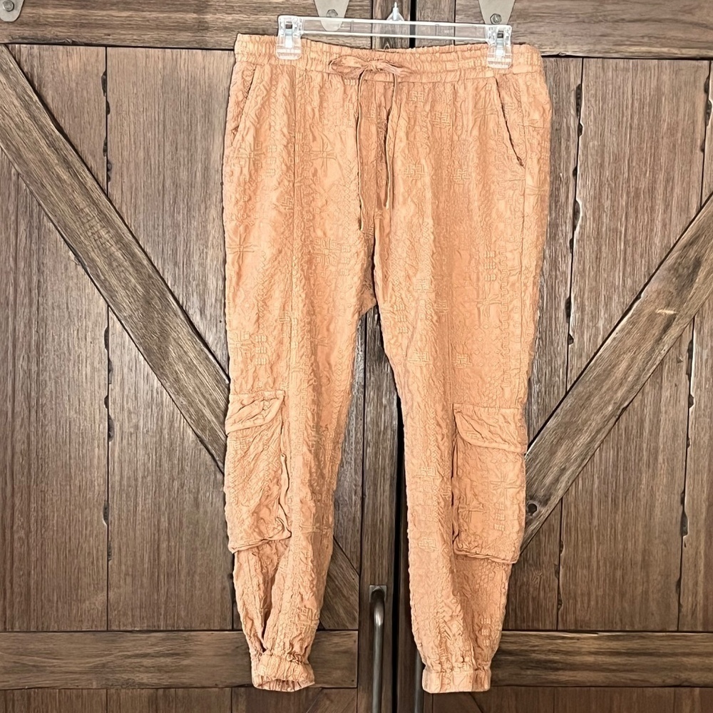 Johnny Was Boho Embroidered Eyelet Cargo Jogger Pants Size Small EUC